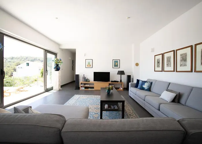 Villa Aurora