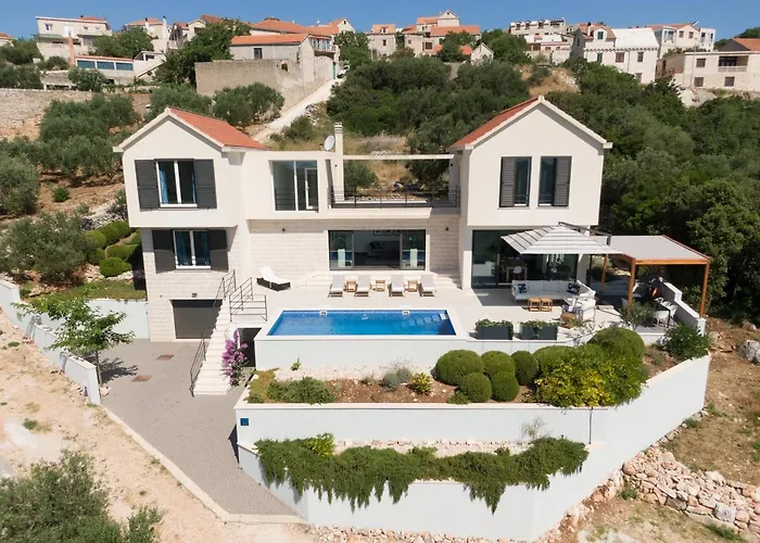 Villa Aurora